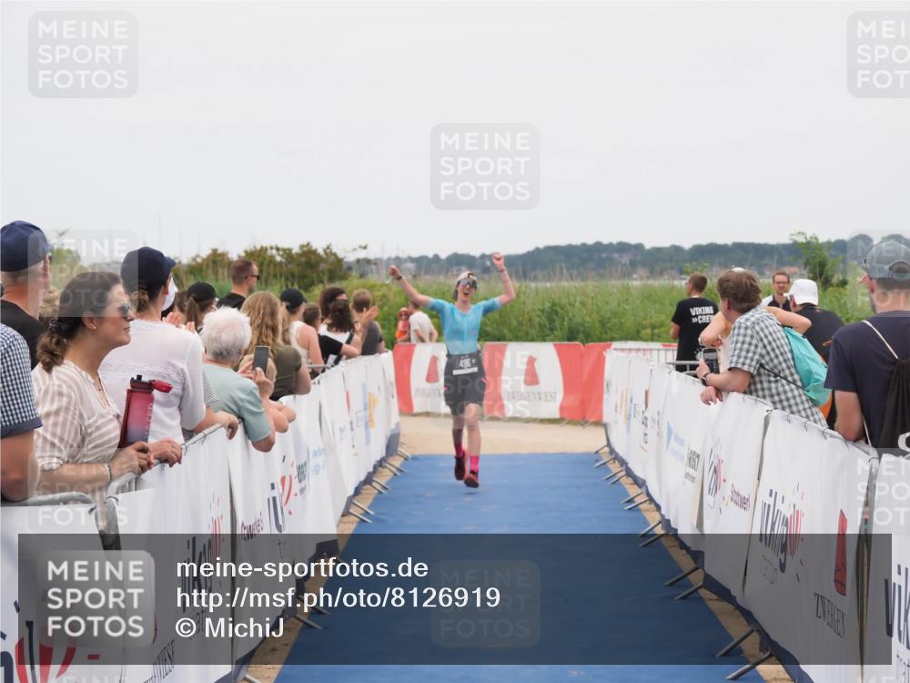 22.06.2025 - Viking Triathlon MichiJ http://msf.ph/oto/8126919 22.06.2025 15:24:15 Ziel 495 meine-sportfotos.de