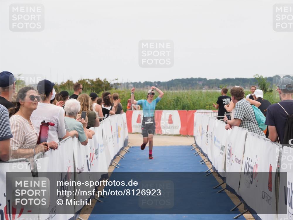 22.06.2025 - Viking Triathlon MichiJ http://msf.ph/oto/8126923 22.06.2025 15:24:15 Ziel 495 meine-sportfotos.de