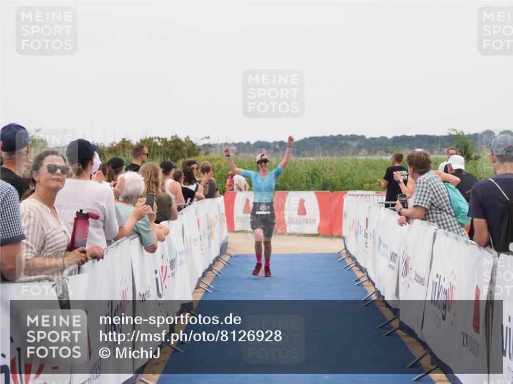 22.06.2025 - Viking Triathlon MichiJ http://msf.ph/oto/8126928 22.06.2025 15:24:15 Ziel 495 meine-sportfotos.de