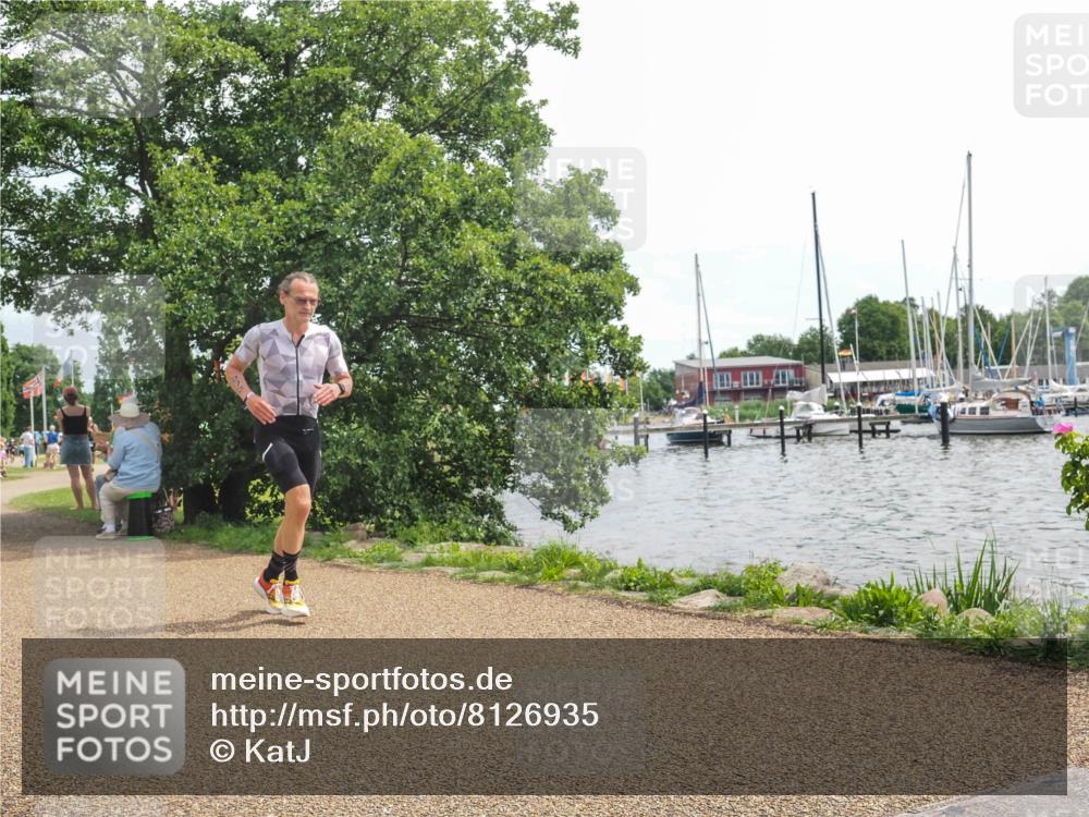 22.06.2025 - Viking Triathlon KatJ http://msf.ph/oto/8126935 22.06.2025 13:48:11 Laufen 273, 299 meine-sportfotos.de