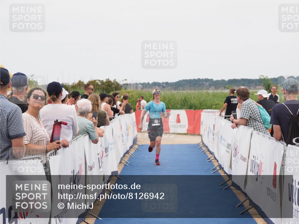 22.06.2025 - Viking Triathlon MichiJ http://msf.ph/oto/8126942 22.06.2025 15:24:16 Ziel 495 meine-sportfotos.de
