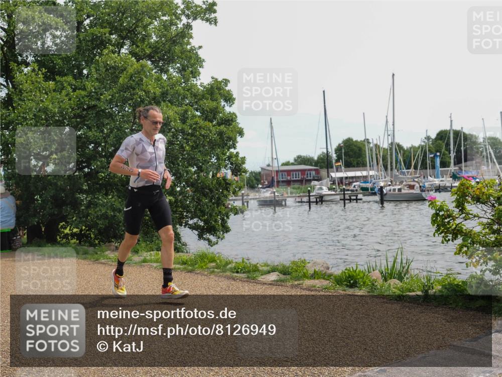 22.06.2025 - Viking Triathlon KatJ http://msf.ph/oto/8126949 22.06.2025 13:48:11 Laufen 273, 299 meine-sportfotos.de