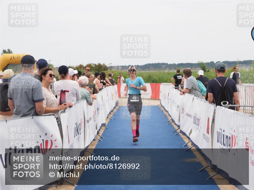22.06.2025 - Viking Triathlon MichiJ http://msf.ph/oto/8126992 22.06.2025 15:24:17 Ziel 495 meine-sportfotos.de