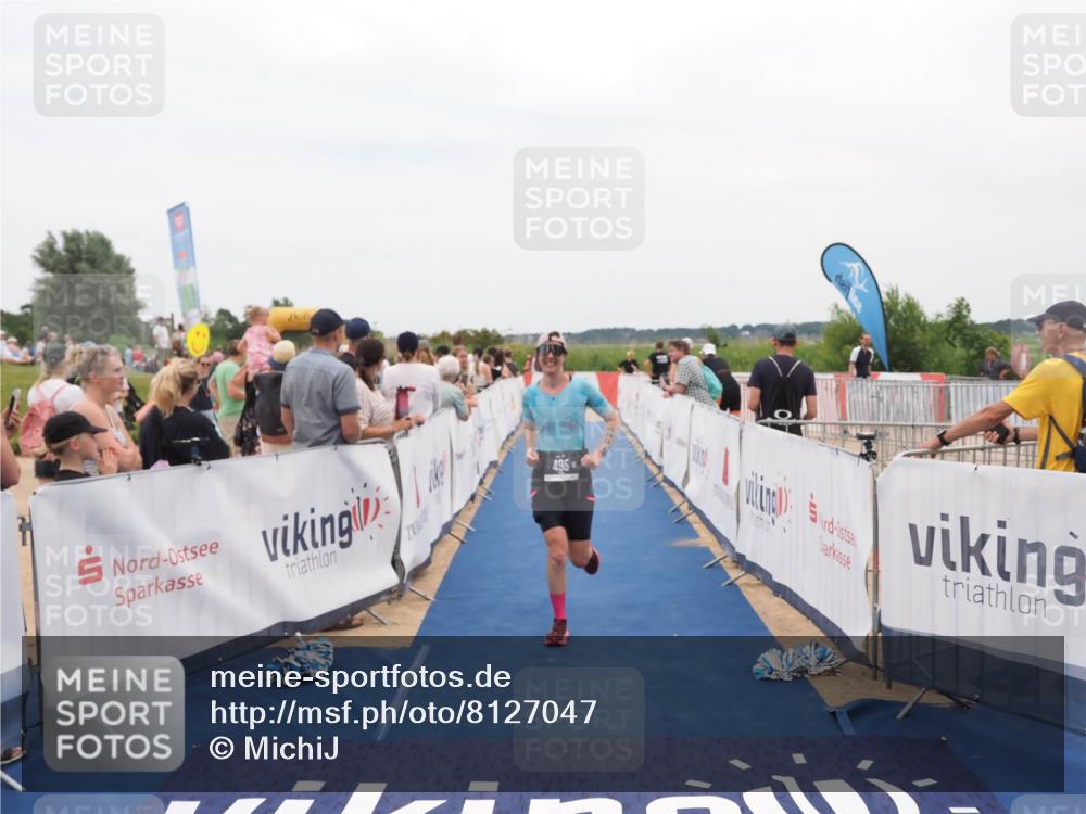22.06.2025 - Viking Triathlon MichiJ http://msf.ph/oto/8127047 22.06.2025 15:24:19 Ziel 495 meine-sportfotos.de