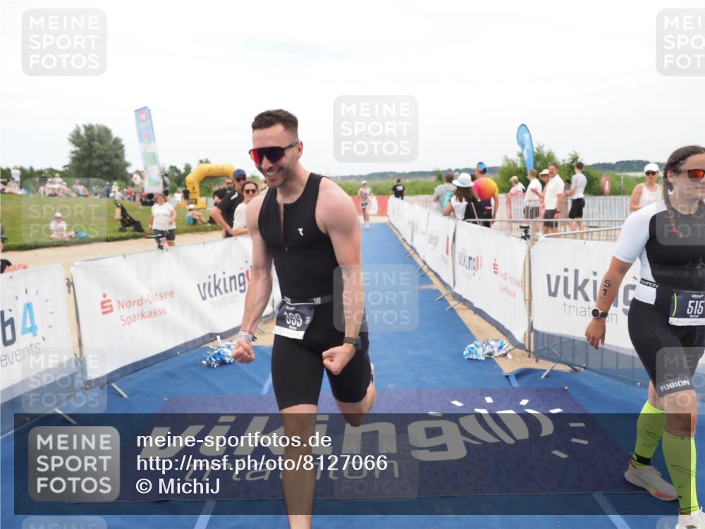 22.06.2025 - Viking Triathlon MichiJ http://msf.ph/oto/8127066 22.06.2025 15:18:35 Ziel 175, 399 meine-sportfotos.de
