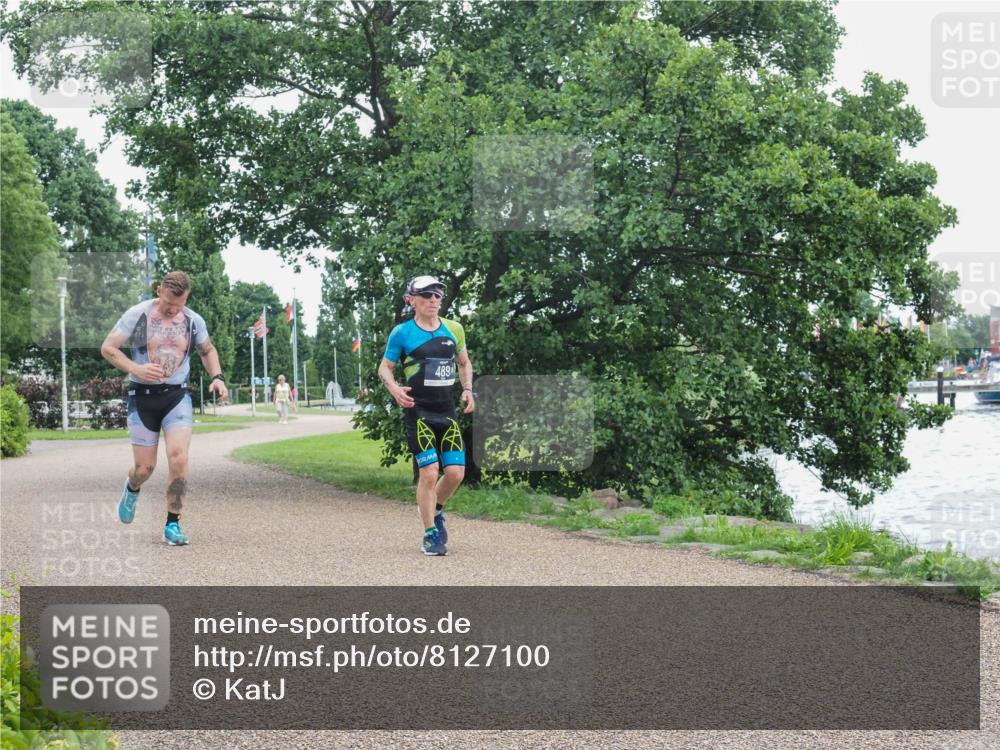 22.06.2025 - Viking Triathlon KatJ http://msf.ph/oto/8127100 22.06.2025 15:31:20 Laufen 76, 489 meine-sportfotos.de