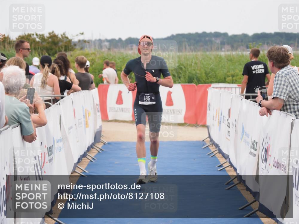 22.06.2025 - Viking Triathlon MichiJ http://msf.ph/oto/8127108 22.06.2025 15:24:24 Ziel 185 meine-sportfotos.de
