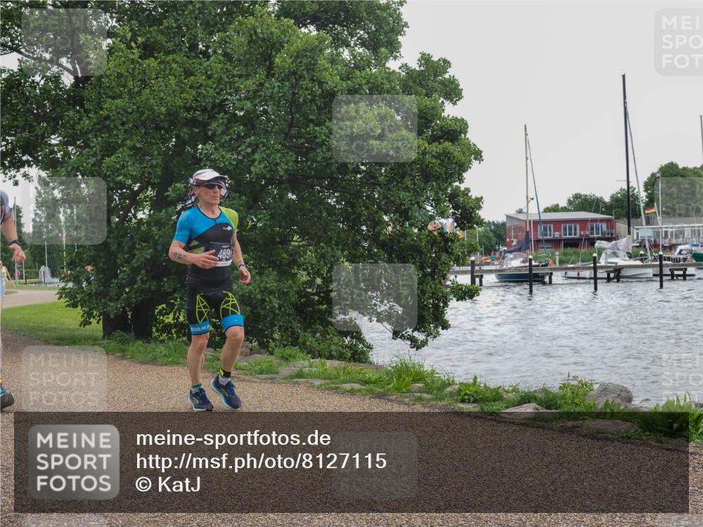 22.06.2025 - Viking Triathlon KatJ http://msf.ph/oto/8127115 22.06.2025 15:31:21 Laufen 76, 489 meine-sportfotos.de