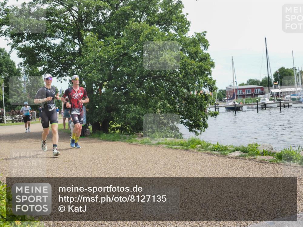 22.06.2025 - Viking Triathlon KatJ http://msf.ph/oto/8127135 22.06.2025 13:48:39 Laufen 428, 438 meine-sportfotos.de