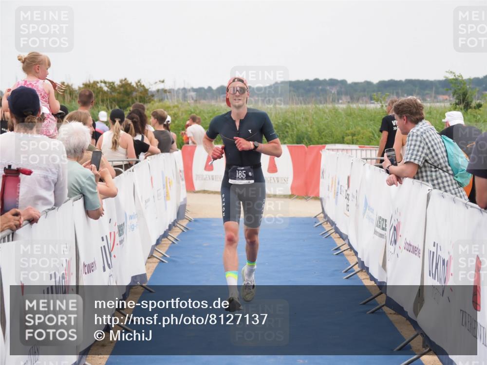22.06.2025 - Viking Triathlon MichiJ http://msf.ph/oto/8127137 22.06.2025 15:24:25 Ziel 185 meine-sportfotos.de