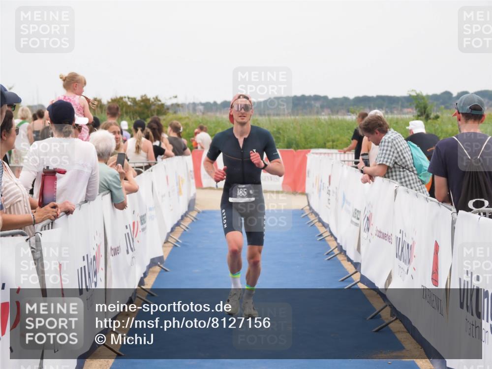 22.06.2025 - Viking Triathlon MichiJ http://msf.ph/oto/8127156 22.06.2025 15:24:25 Ziel 185 meine-sportfotos.de