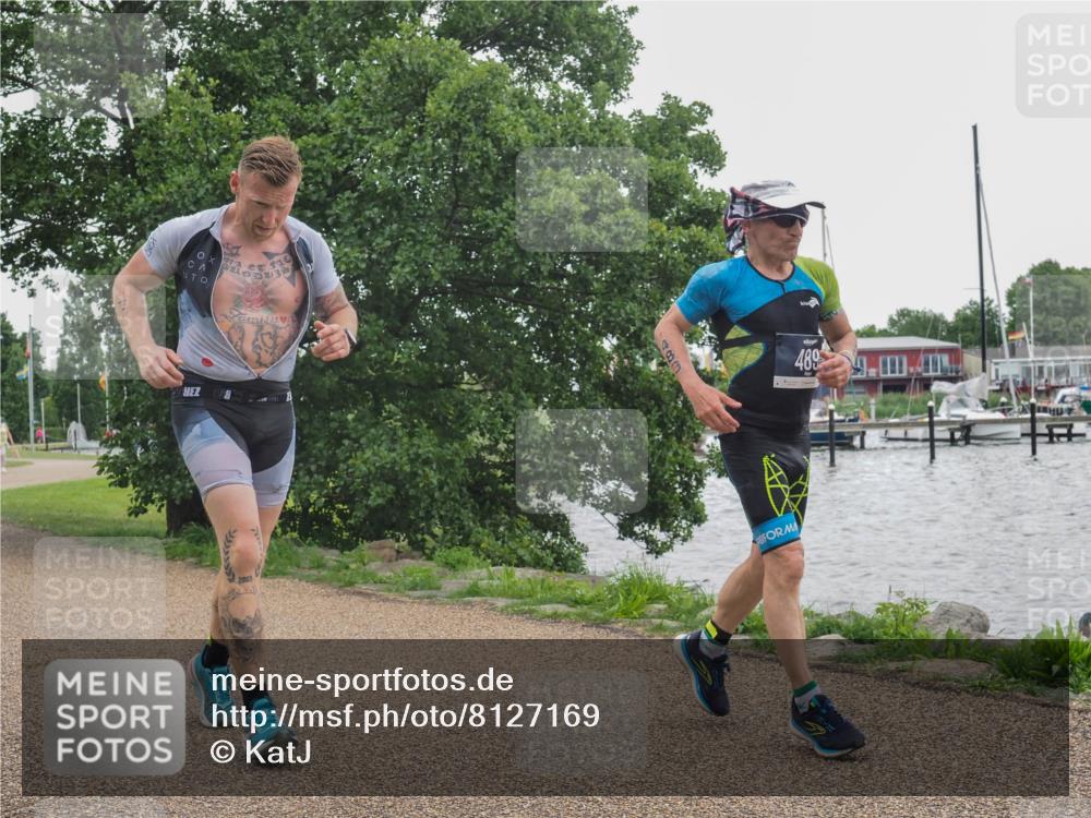 22.06.2025 - Viking Triathlon KatJ http://msf.ph/oto/8127169 22.06.2025 15:31:22 Laufen 76, 489 meine-sportfotos.de