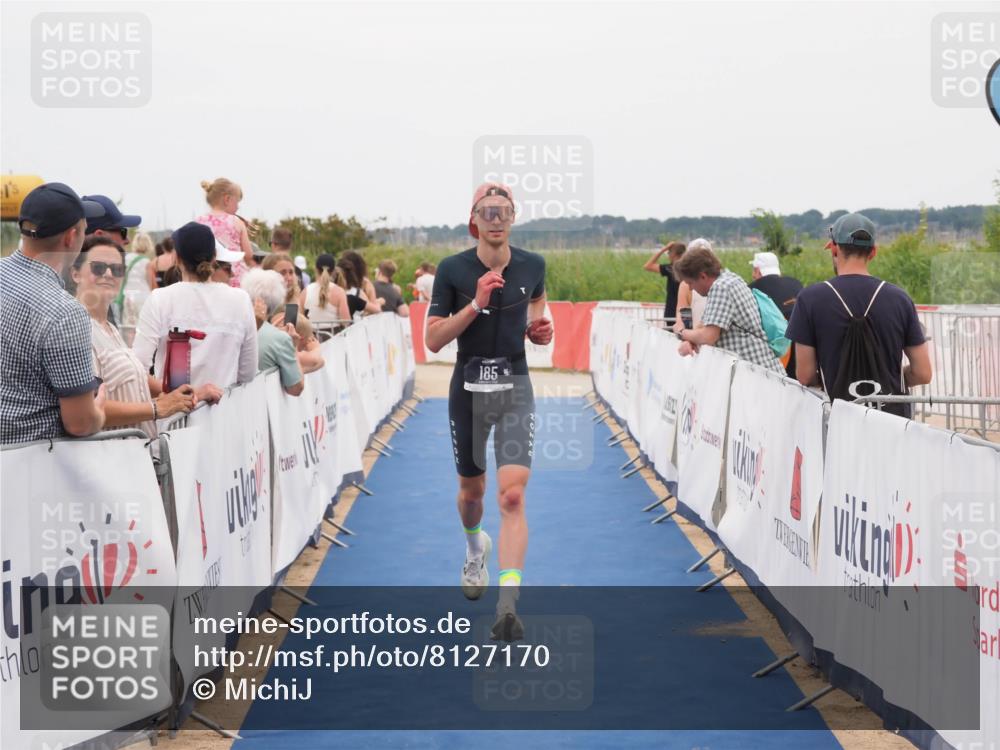 22.06.2025 - Viking Triathlon MichiJ http://msf.ph/oto/8127170 22.06.2025 15:24:26 Ziel 185 meine-sportfotos.de