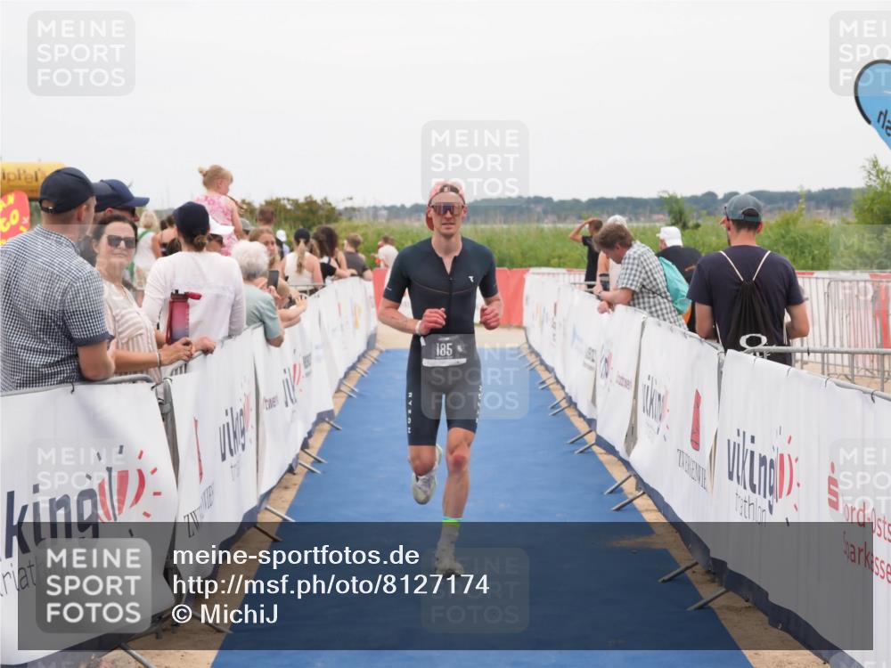 22.06.2025 - Viking Triathlon MichiJ http://msf.ph/oto/8127174 22.06.2025 15:24:26 Ziel 185 meine-sportfotos.de