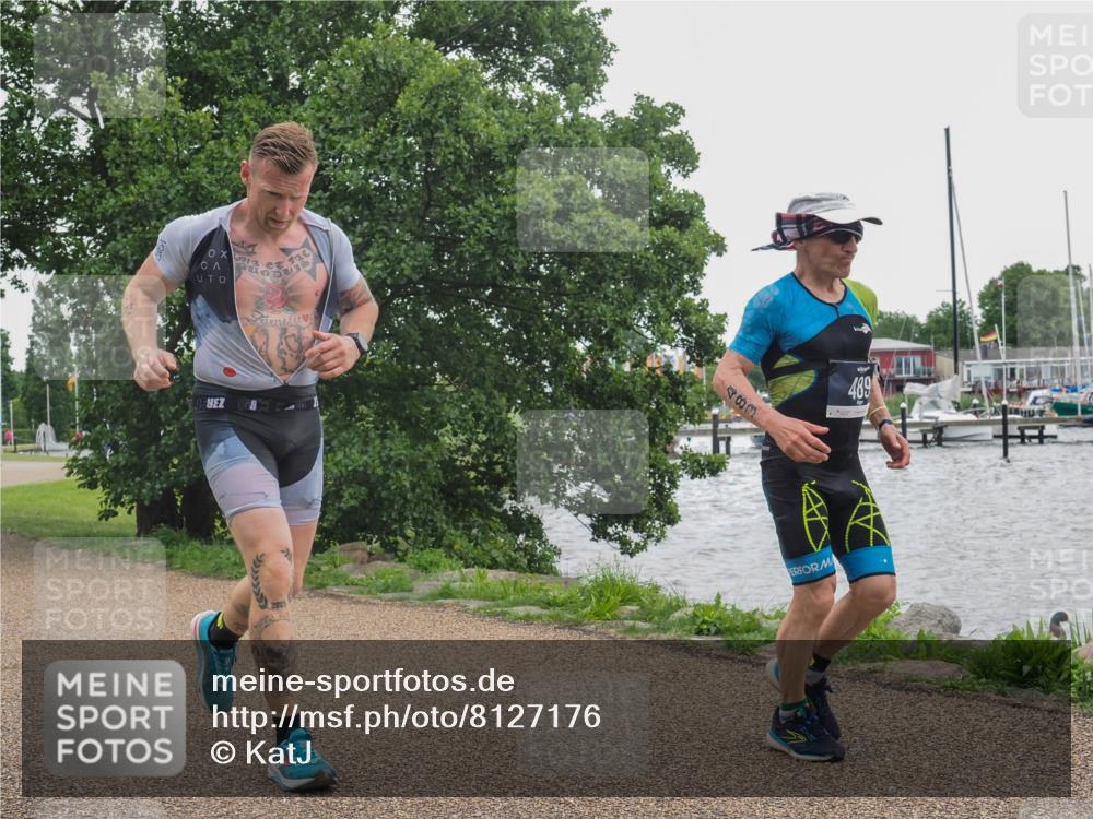 22.06.2025 - Viking Triathlon KatJ http://msf.ph/oto/8127176 22.06.2025 15:31:22 Laufen 76, 489 meine-sportfotos.de