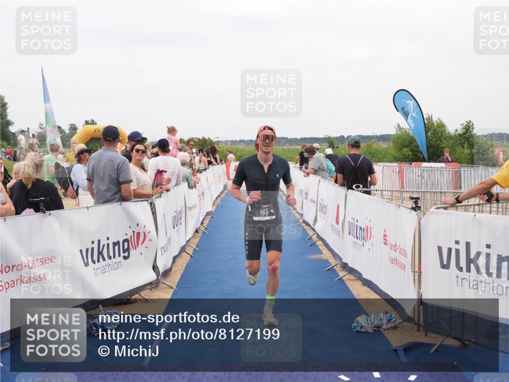 22.06.2025 - Viking Triathlon MichiJ http://msf.ph/oto/8127199 22.06.2025 15:24:27 Ziel 185 meine-sportfotos.de