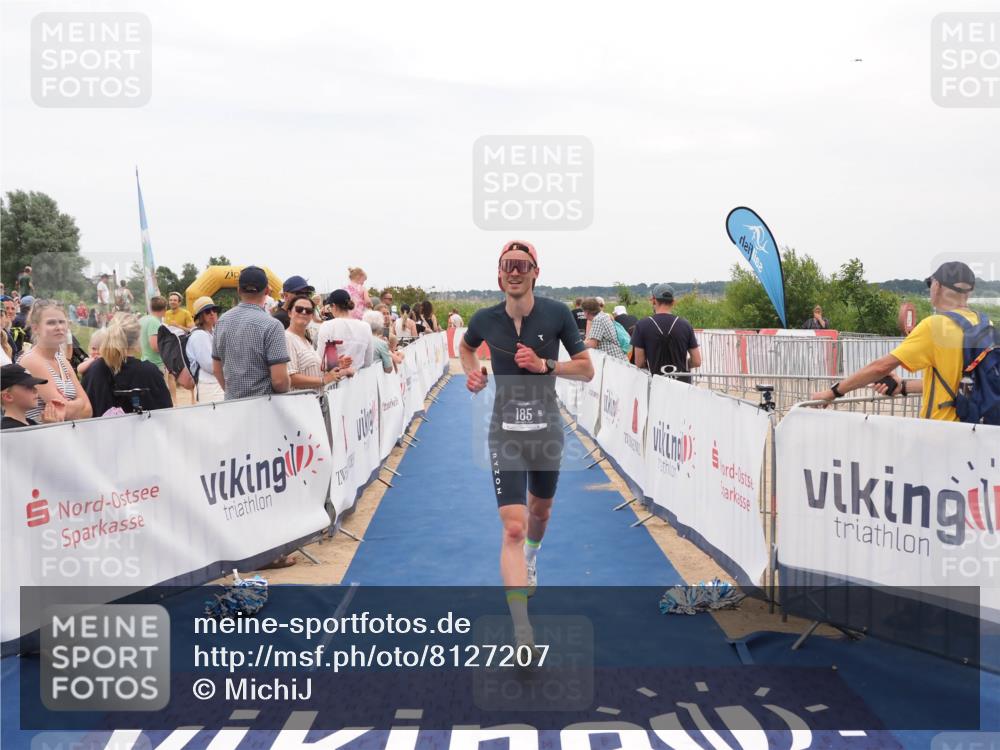 22.06.2025 - Viking Triathlon MichiJ http://msf.ph/oto/8127207 22.06.2025 15:24:27 Ziel 185 meine-sportfotos.de