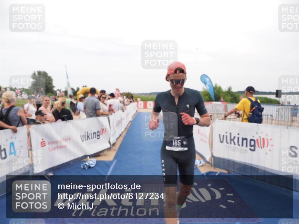 22.06.2025 - Viking Triathlon MichiJ http://msf.ph/oto/8127234 22.06.2025 15:24:28 Ziel 185 meine-sportfotos.de