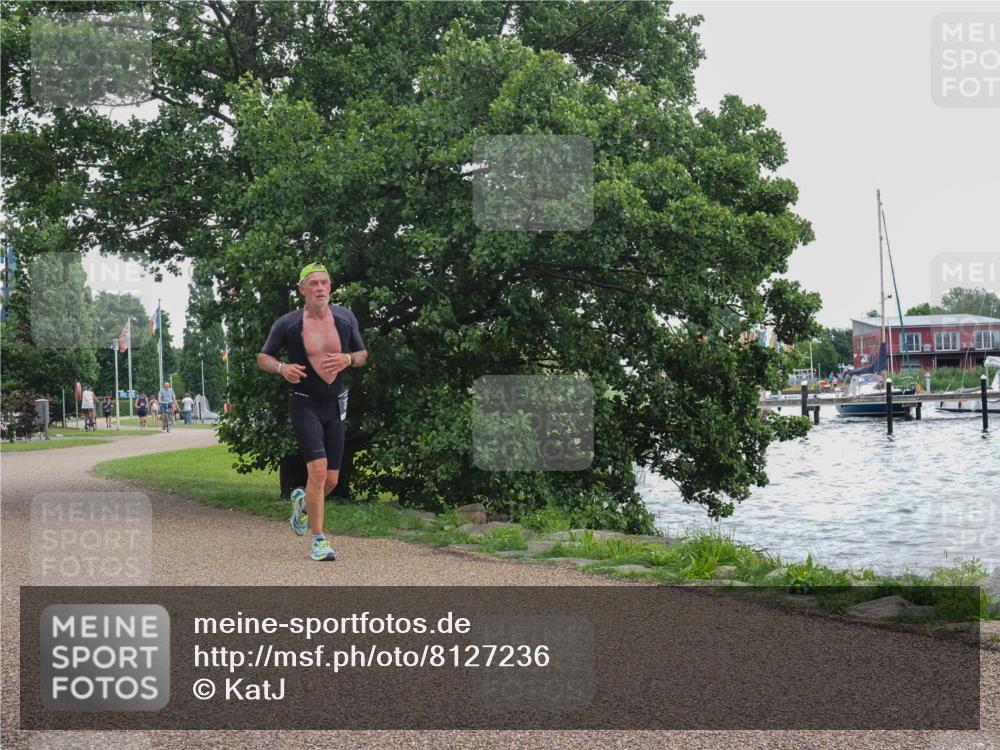22.06.2025 - Viking Triathlon KatJ http://msf.ph/oto/8127236 22.06.2025 15:31:56 Laufen 372 meine-sportfotos.de