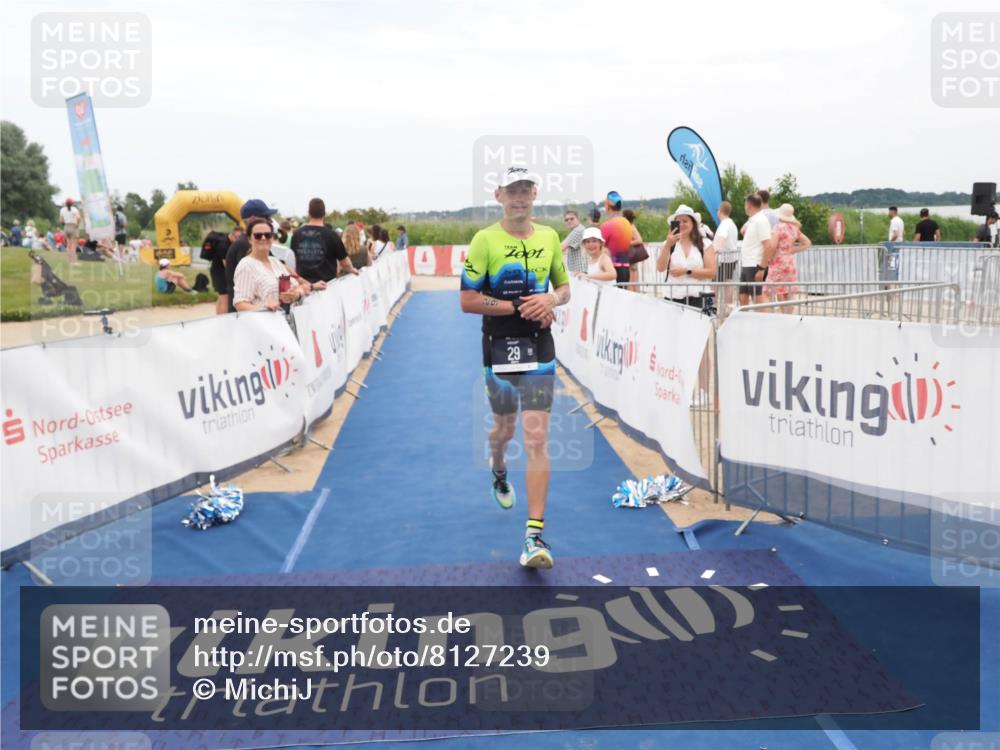 22.06.2025 - Viking Triathlon MichiJ http://msf.ph/oto/8127239 22.06.2025 15:18:44 Ziel 29, 175 meine-sportfotos.de