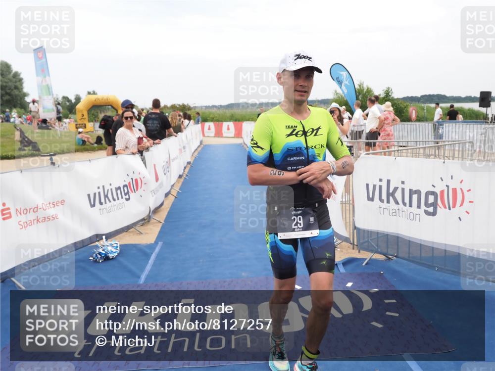 22.06.2025 - Viking Triathlon MichiJ http://msf.ph/oto/8127257 22.06.2025 15:18:45 Ziel 29 meine-sportfotos.de