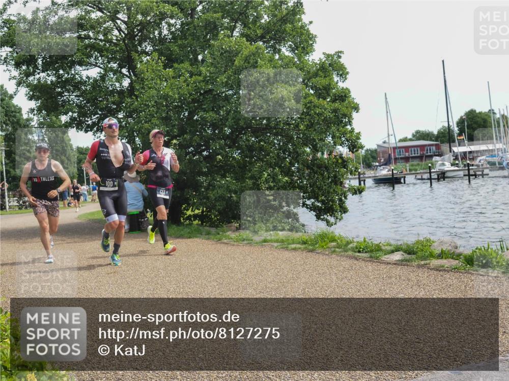 22.06.2025 - Viking Triathlon KatJ http://msf.ph/oto/8127275 22.06.2025 13:48:58 Laufen 100, 317, 451 meine-sportfotos.de