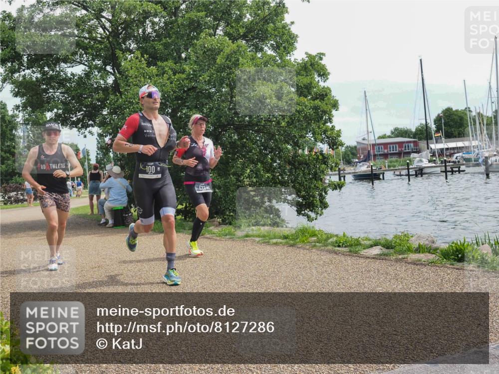 22.06.2025 - Viking Triathlon KatJ http://msf.ph/oto/8127286 22.06.2025 13:48:58 Laufen 100, 317, 451 meine-sportfotos.de