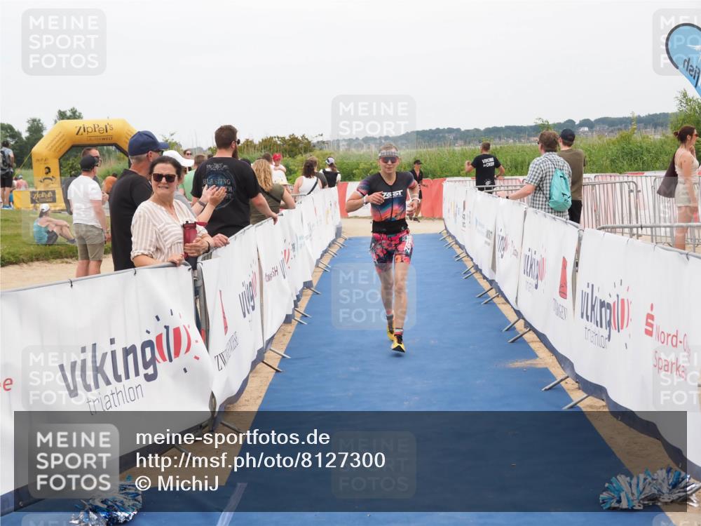 22.06.2025 - Viking Triathlon MichiJ http://msf.ph/oto/8127300 22.06.2025 15:18:58 Ziel  meine-sportfotos.de