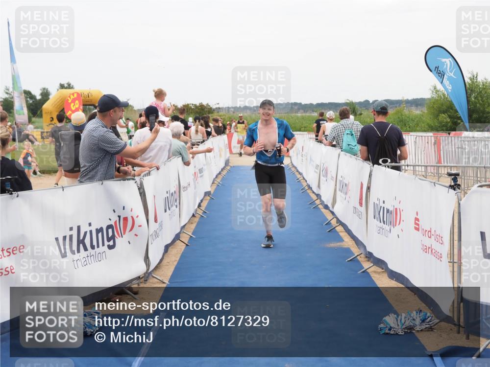 22.06.2025 - Viking Triathlon MichiJ http://msf.ph/oto/8127329 22.06.2025 15:24:37 Ziel 298 meine-sportfotos.de