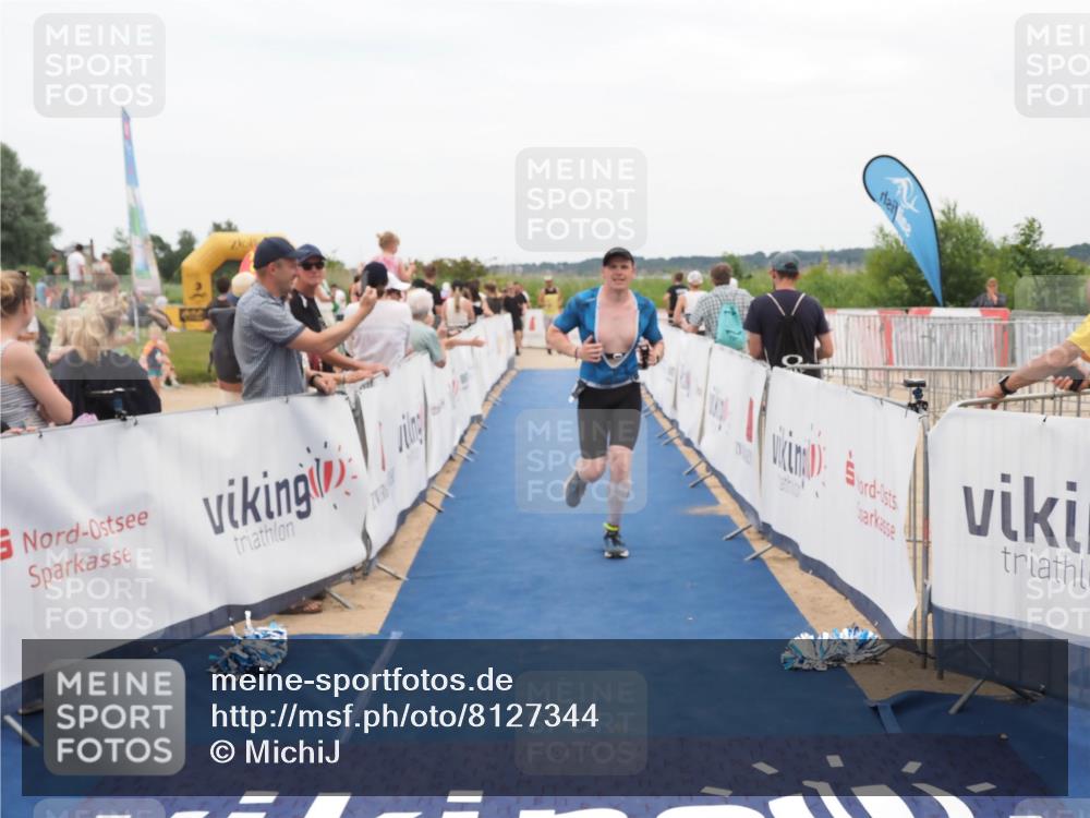 22.06.2025 - Viking Triathlon MichiJ http://msf.ph/oto/8127344 22.06.2025 15:24:37 Ziel 298 meine-sportfotos.de