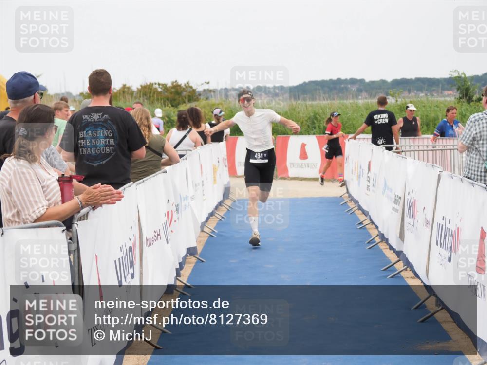 22.06.2025 - Viking Triathlon MichiJ http://msf.ph/oto/8127369 22.06.2025 15:19:16 Ziel 494 meine-sportfotos.de