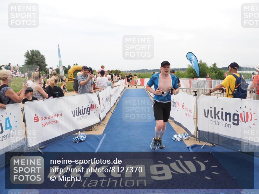 22.06.2025 - Viking Triathlon MichiJ http://msf.ph/oto/8127370 22.06.2025 15:24:38 Ziel 298 meine-sportfotos.de