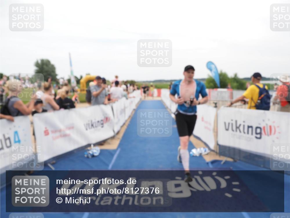 22.06.2025 - Viking Triathlon MichiJ http://msf.ph/oto/8127376 22.06.2025 15:24:38 Ziel 298 meine-sportfotos.de