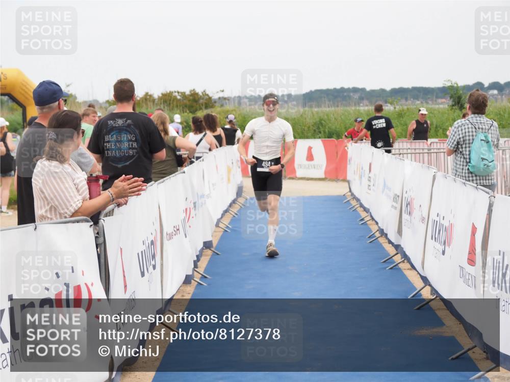 22.06.2025 - Viking Triathlon MichiJ http://msf.ph/oto/8127378 22.06.2025 15:19:16 Ziel 494 meine-sportfotos.de