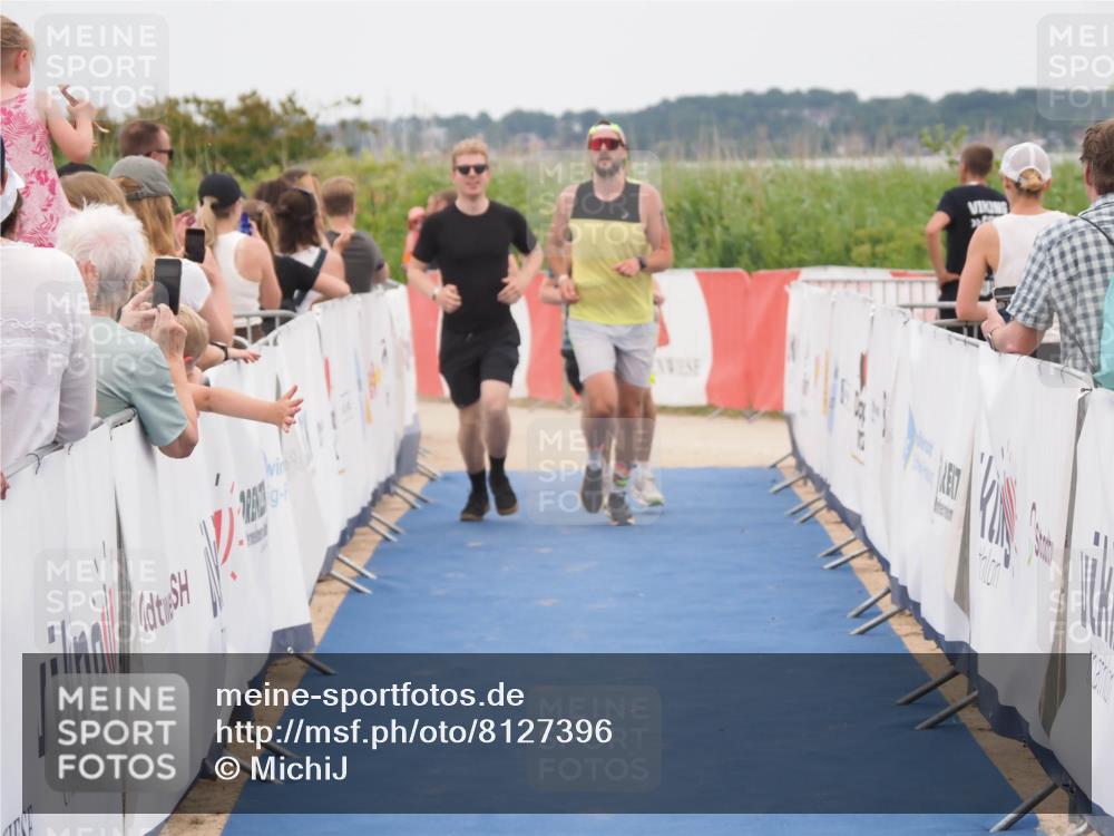 22.06.2025 - Viking Triathlon MichiJ http://msf.ph/oto/8127396 22.06.2025 15:24:41 Ziel 298, 607 meine-sportfotos.de