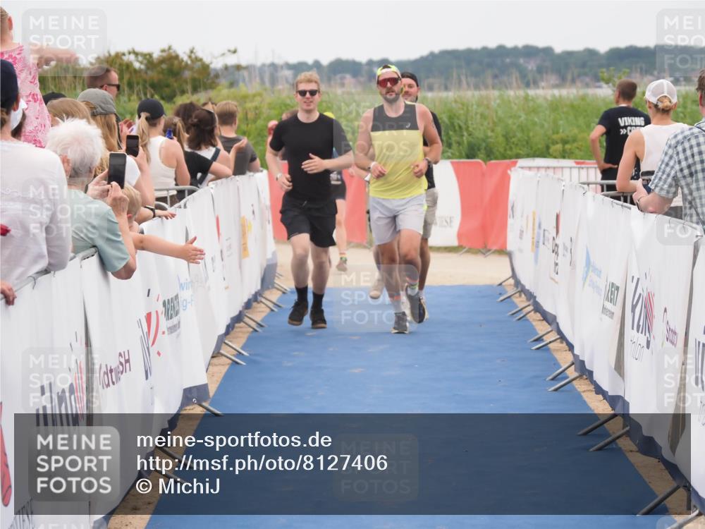 22.06.2025 - Viking Triathlon MichiJ http://msf.ph/oto/8127406 22.06.2025 15:24:41 Ziel 298, 607 meine-sportfotos.de