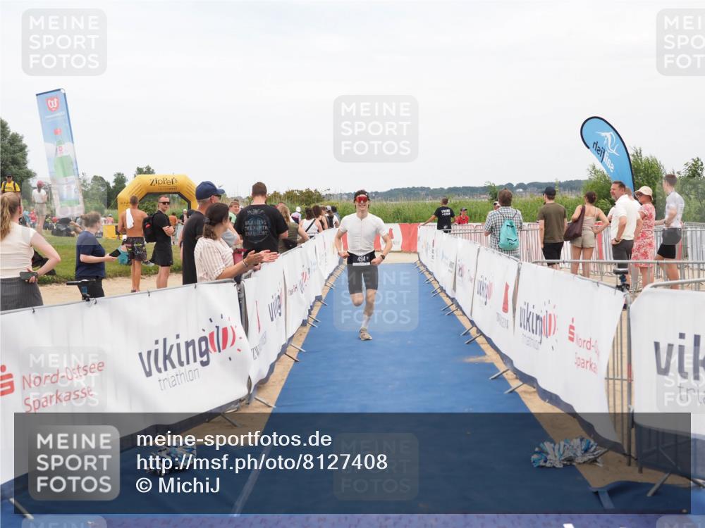 22.06.2025 - Viking Triathlon MichiJ http://msf.ph/oto/8127408 22.06.2025 15:19:17 Ziel 494 meine-sportfotos.de