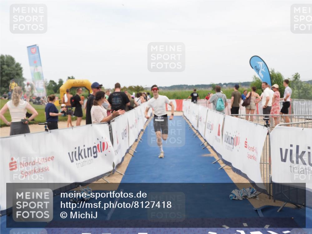 22.06.2025 - Viking Triathlon MichiJ http://msf.ph/oto/8127418 22.06.2025 15:19:18 Ziel 494 meine-sportfotos.de