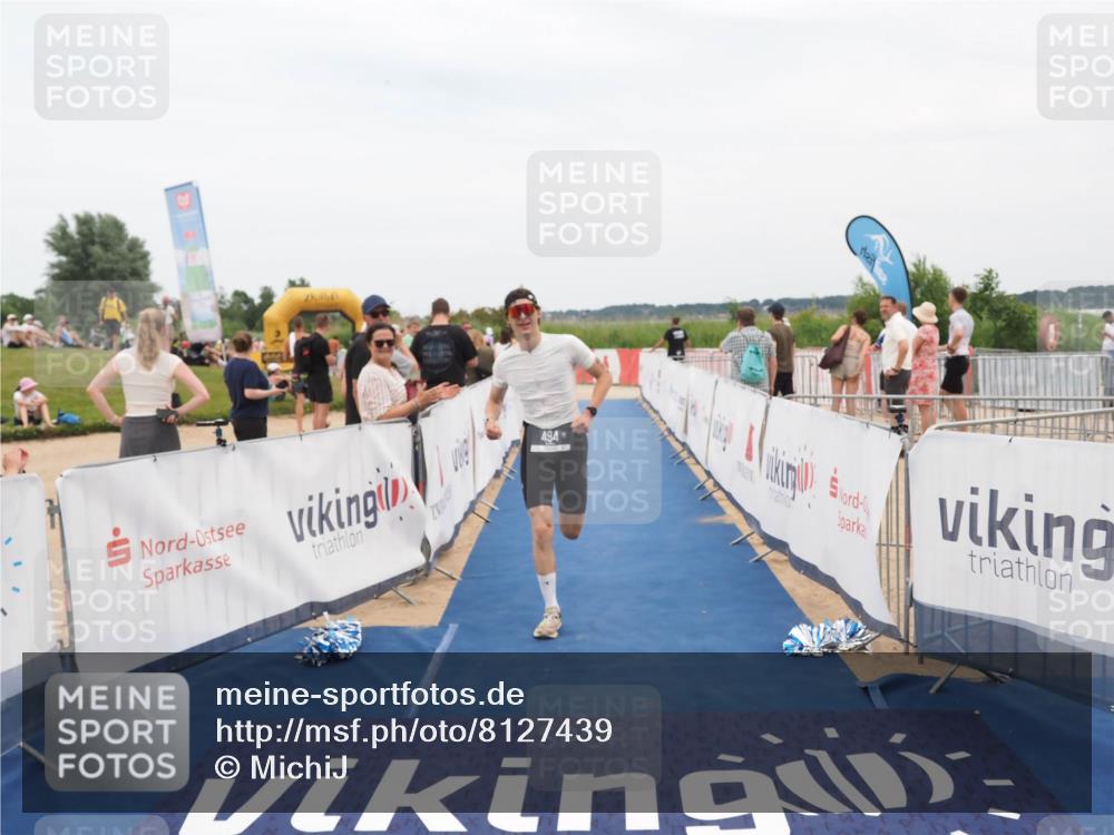 22.06.2025 - Viking Triathlon MichiJ http://msf.ph/oto/8127439 22.06.2025 15:19:18 Ziel 494 meine-sportfotos.de