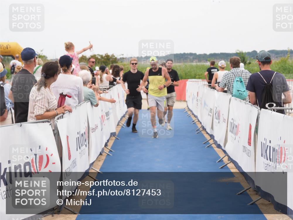 22.06.2025 - Viking Triathlon MichiJ http://msf.ph/oto/8127453 22.06.2025 15:24:42 Ziel 210, 298, 607 meine-sportfotos.de