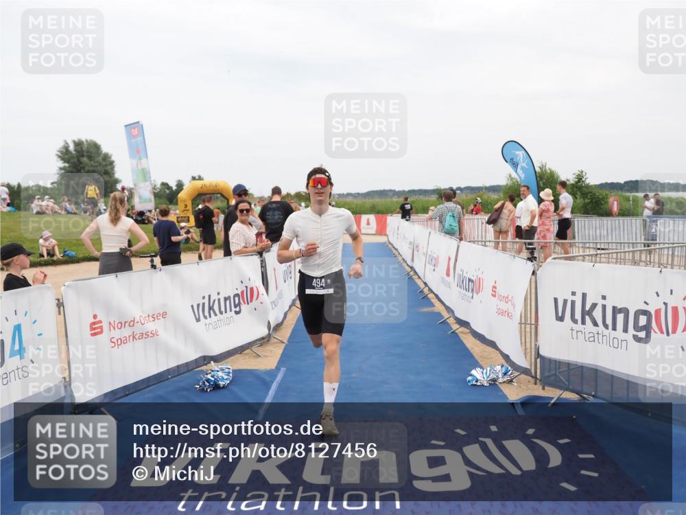 22.06.2025 - Viking Triathlon MichiJ http://msf.ph/oto/8127456 22.06.2025 15:19:19 Ziel 494 meine-sportfotos.de