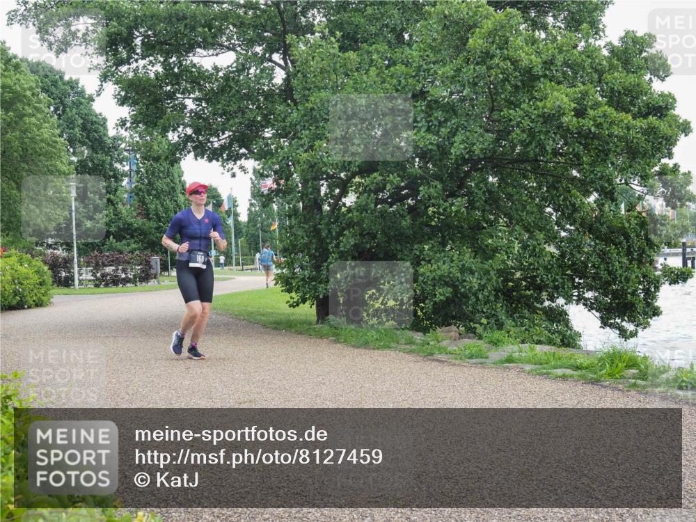 22.06.2025 - Viking Triathlon KatJ http://msf.ph/oto/8127459 22.06.2025 15:32:25 Laufen 168 meine-sportfotos.de