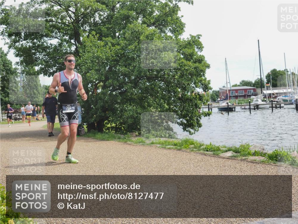 22.06.2025 - Viking Triathlon KatJ http://msf.ph/oto/8127477 22.06.2025 13:49:23 Laufen 19, 88, 255 meine-sportfotos.de