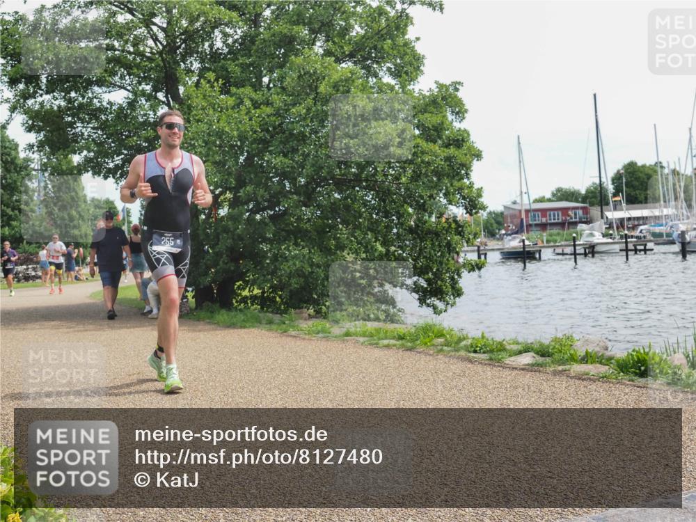 22.06.2025 - Viking Triathlon KatJ http://msf.ph/oto/8127480 22.06.2025 13:49:23 Laufen 19, 88, 255 meine-sportfotos.de