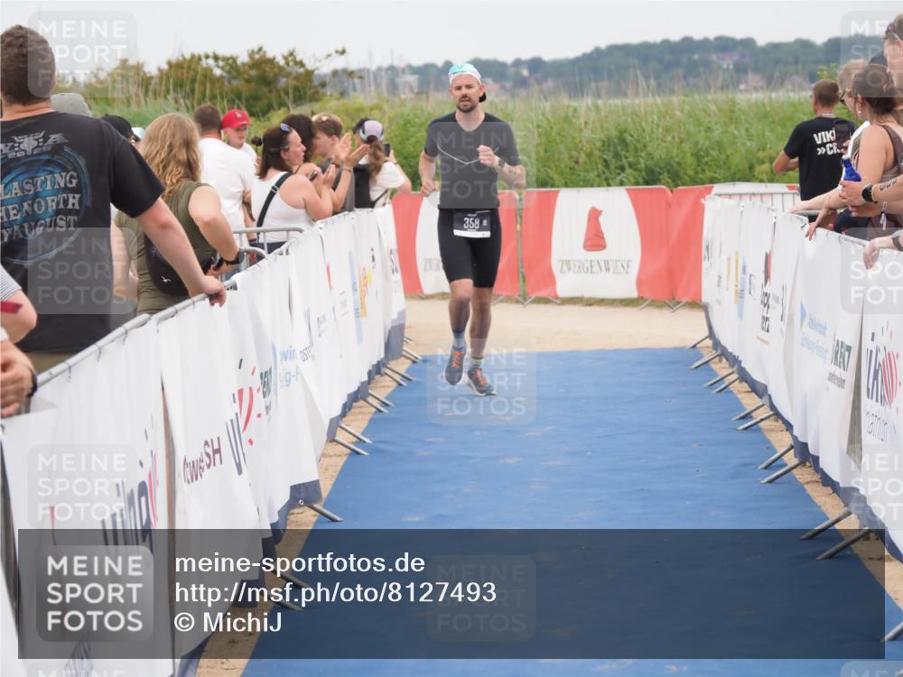 22.06.2025 - Viking Triathlon MichiJ http://msf.ph/oto/8127493 22.06.2025 15:19:25 Ziel 358 meine-sportfotos.de