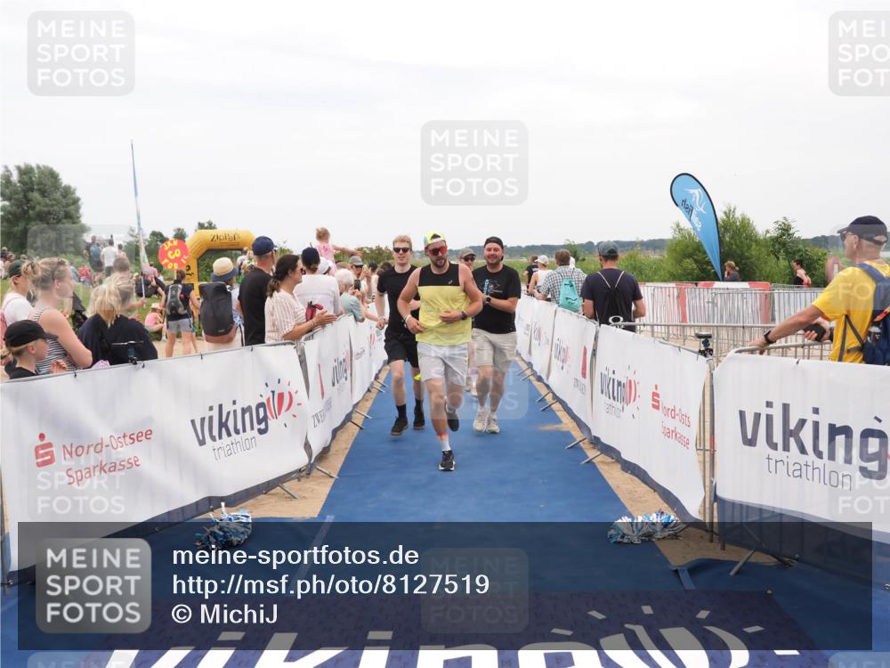 22.06.2025 - Viking Triathlon MichiJ http://msf.ph/oto/8127519 22.06.2025 15:24:45 Ziel 210, 607 meine-sportfotos.de