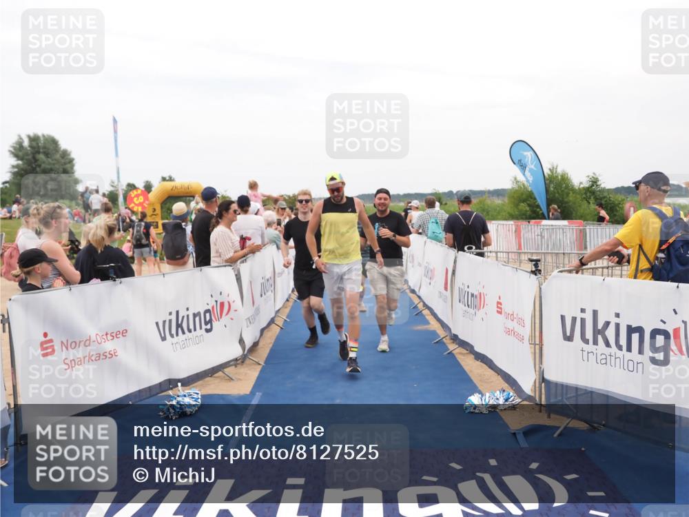 22.06.2025 - Viking Triathlon MichiJ http://msf.ph/oto/8127525 22.06.2025 15:24:45 Ziel 210, 607 meine-sportfotos.de