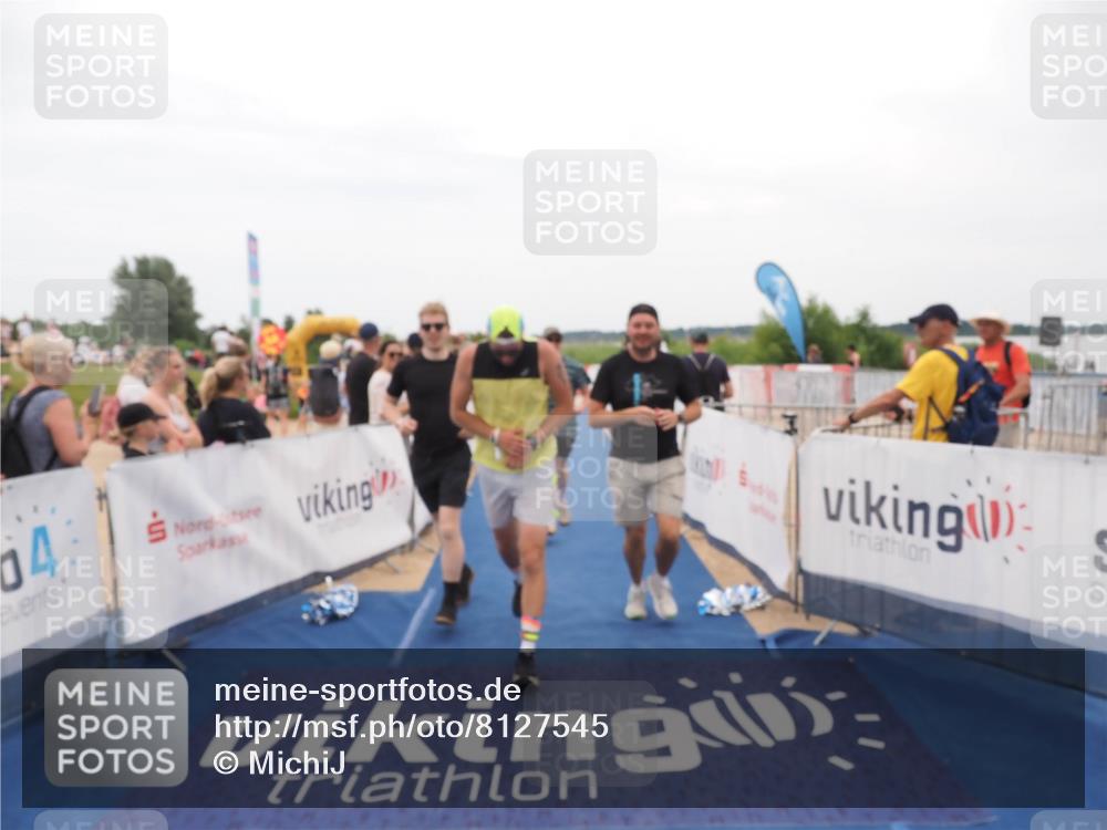 22.06.2025 - Viking Triathlon MichiJ http://msf.ph/oto/8127545 22.06.2025 15:24:46 Ziel 210, 607 meine-sportfotos.de