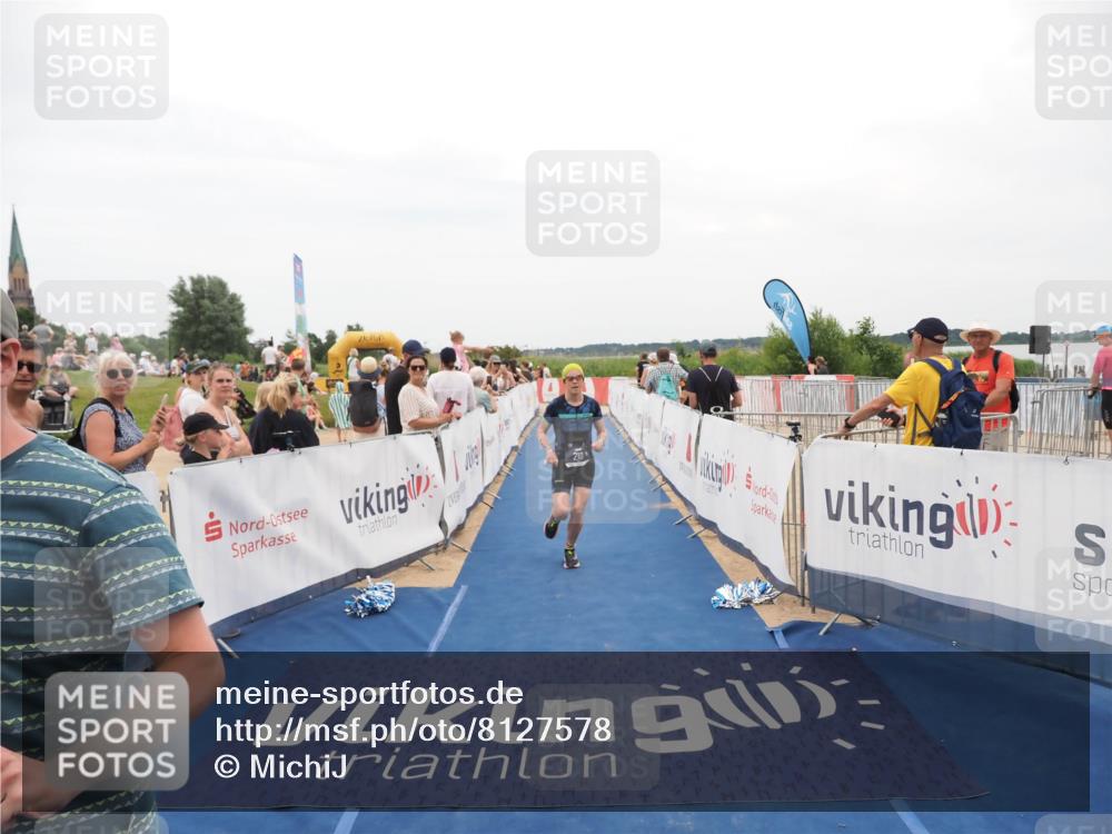 22.06.2025 - Viking Triathlon MichiJ http://msf.ph/oto/8127578 22.06.2025 15:24:48 Ziel 210, 607 meine-sportfotos.de