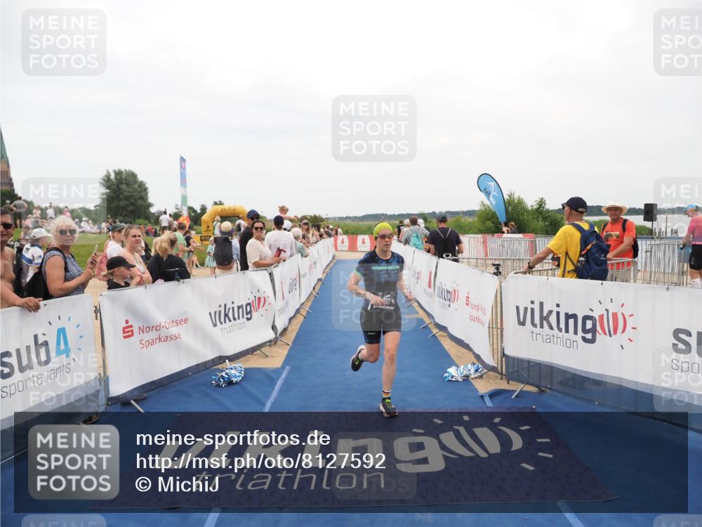22.06.2025 - Viking Triathlon MichiJ http://msf.ph/oto/8127592 22.06.2025 15:24:49 Ziel 210, 607 meine-sportfotos.de